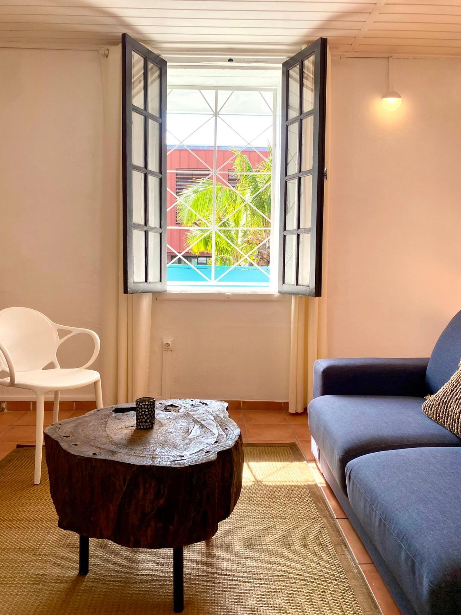 La Galerie - La Kaz Bourbon Apartment Saint Pierre Luaran gambar