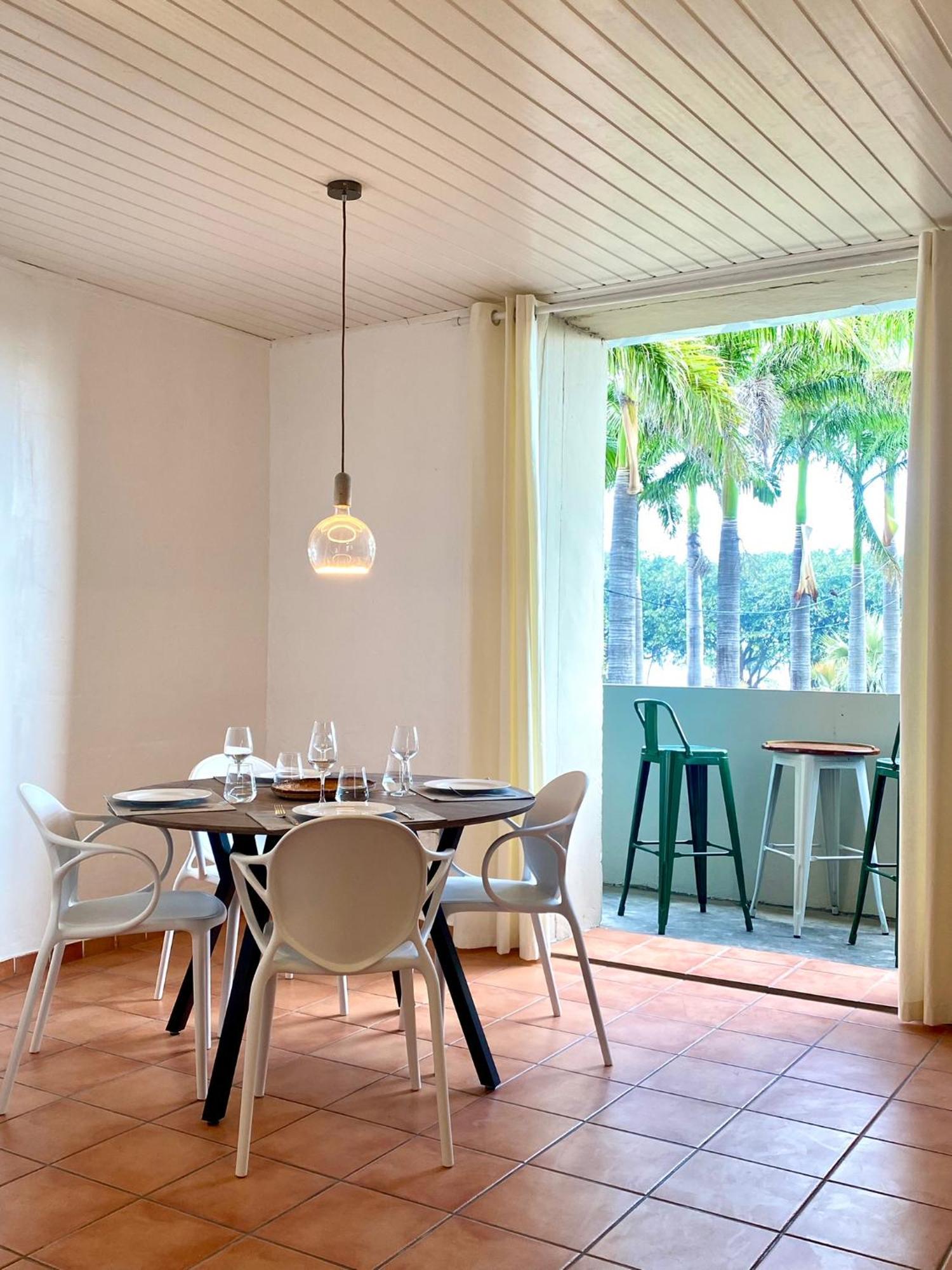 La Galerie - La Kaz Bourbon Apartment Saint Pierre Luaran gambar