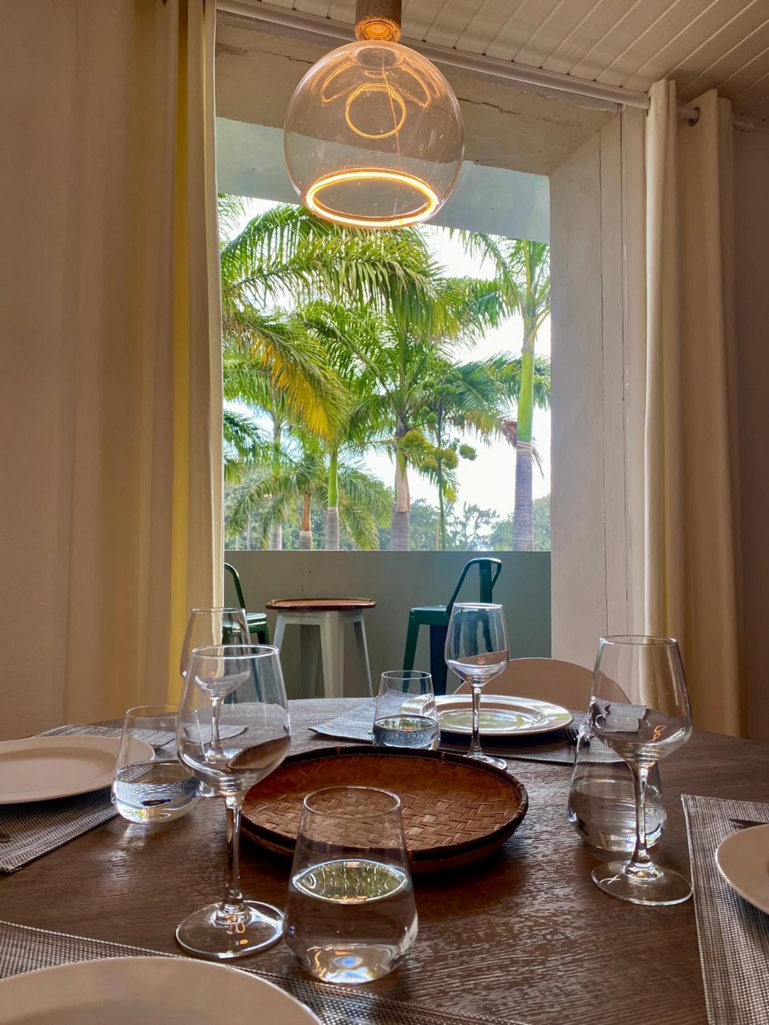 La Galerie - La Kaz Bourbon Apartment Saint Pierre Luaran gambar